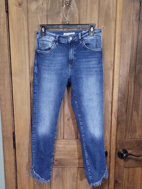 Dark Wash Frayed Hem Skinny Jeans